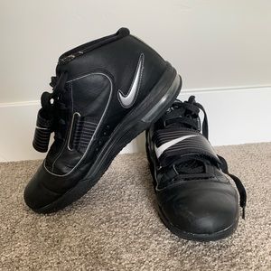 Men’s Nike Shoes Size 11